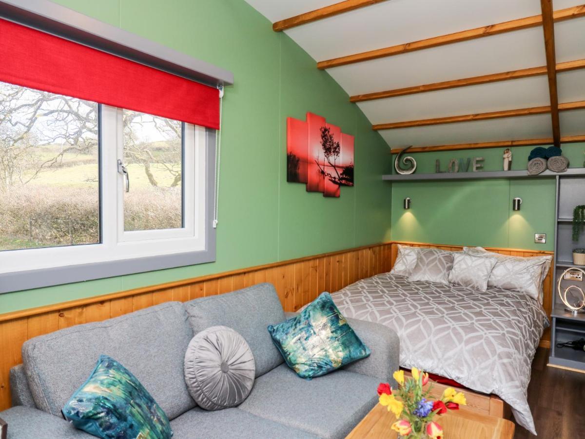 Villa Wild Acre Llangadog Esterno foto