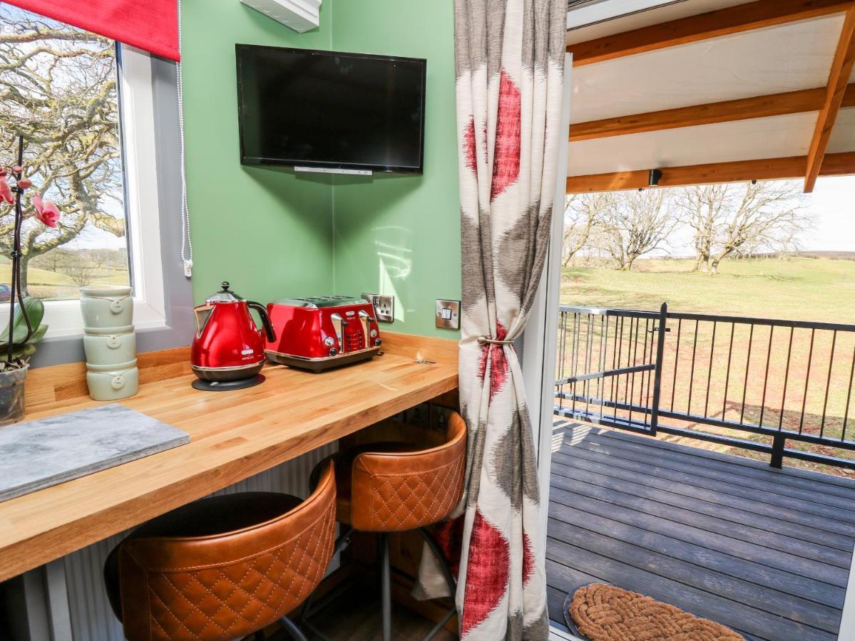 Villa Wild Acre Llangadog Esterno foto
